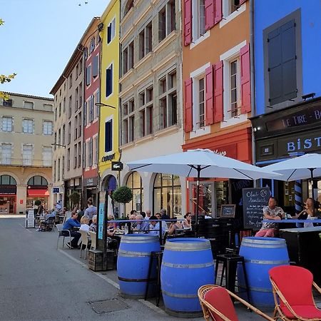 شقة Les Couleurs Du Monde ! Parking Et Balcon قرقشونه المظهر الخارجي الصورة